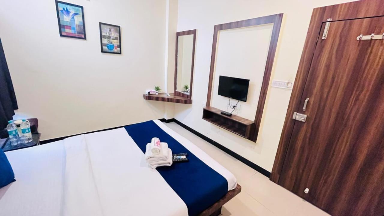 Hotel Ashoka Palace Ujjain Εξωτερικό φωτογραφία