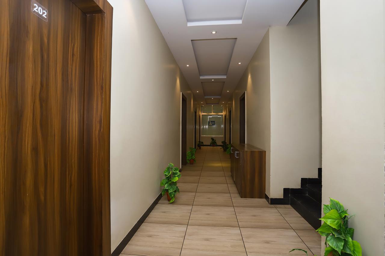 Hotel Ashoka Palace Ujjain Εξωτερικό φωτογραφία